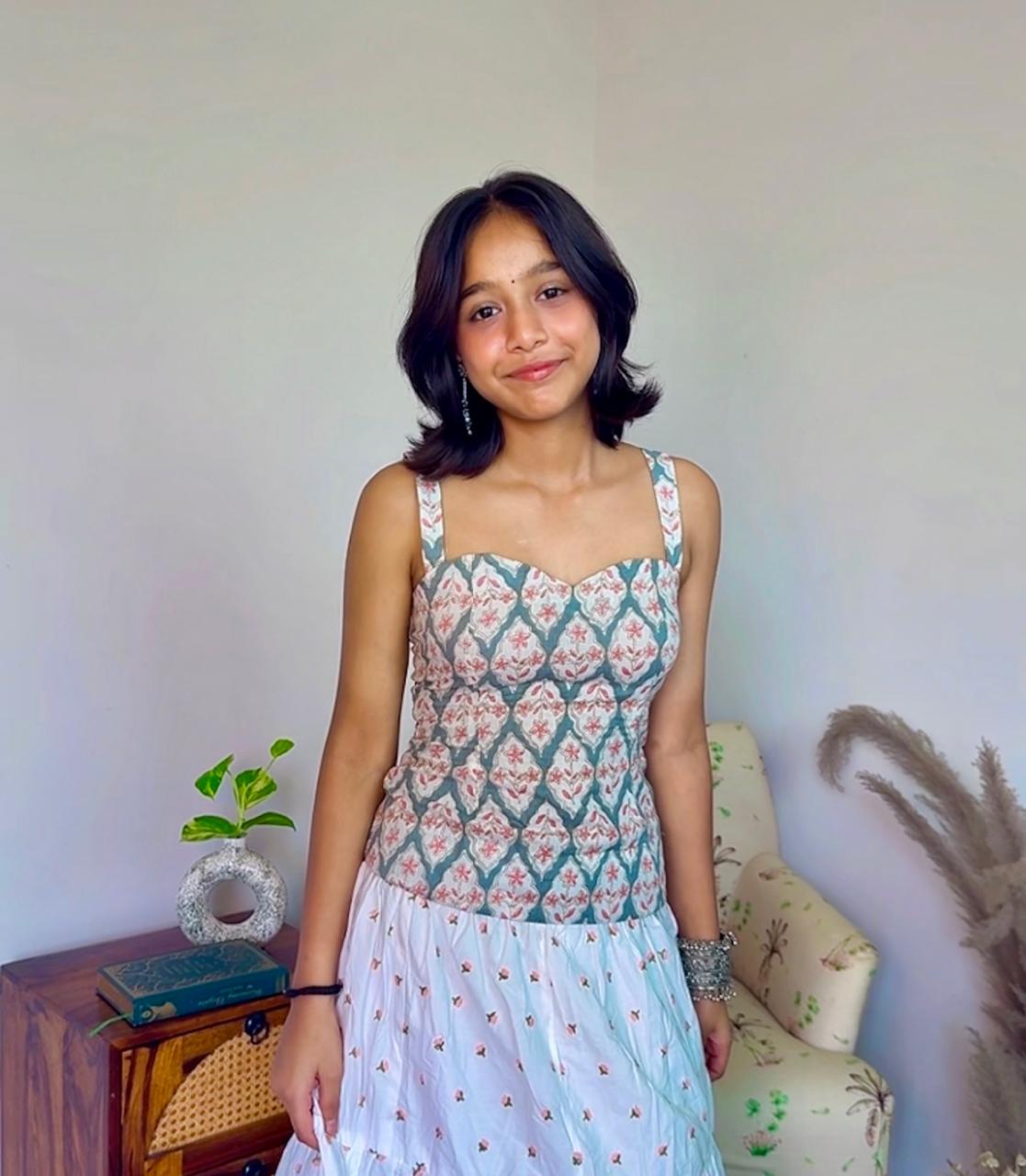 Gulnaar corset top