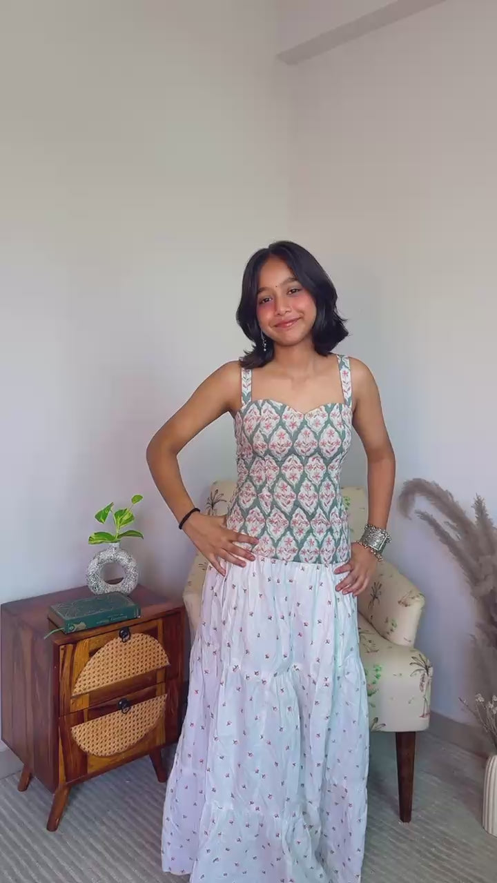 Gulnaar corset top